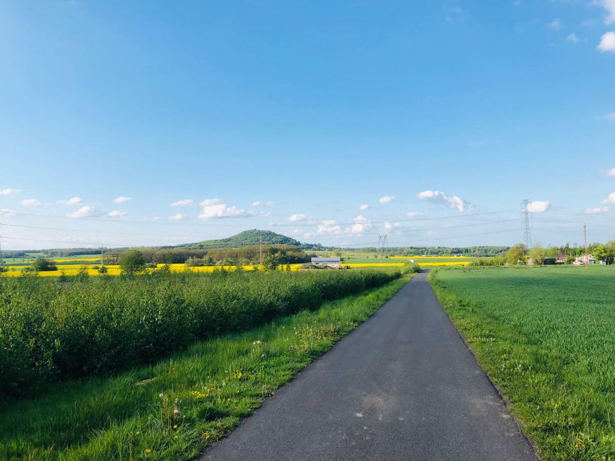Nibylandia Dom Pod Lasem Nowa Wies Grodziska Bagian luar foto